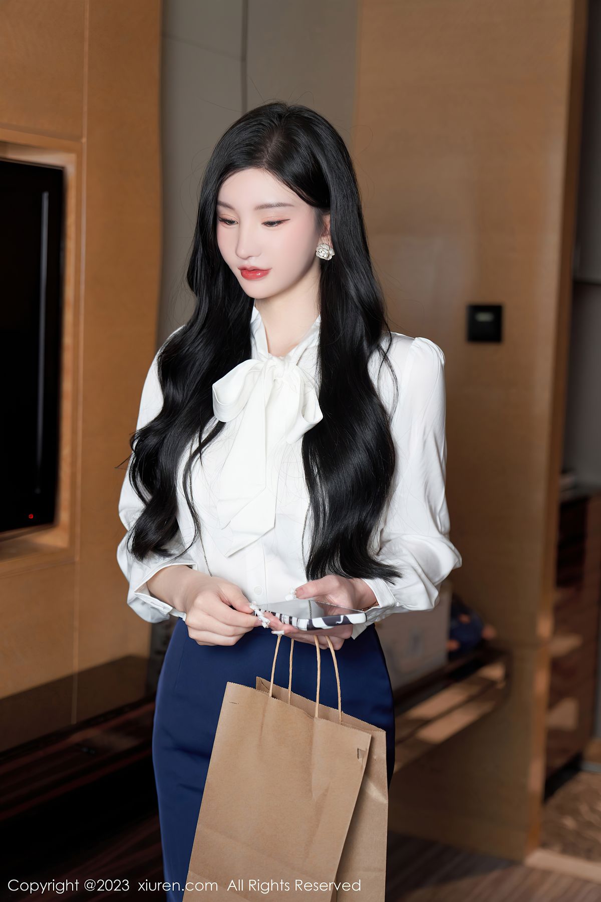 XiuRen秀人网 No 6614 Zhou Yu Xi Sally 0013 5719798265.jpg