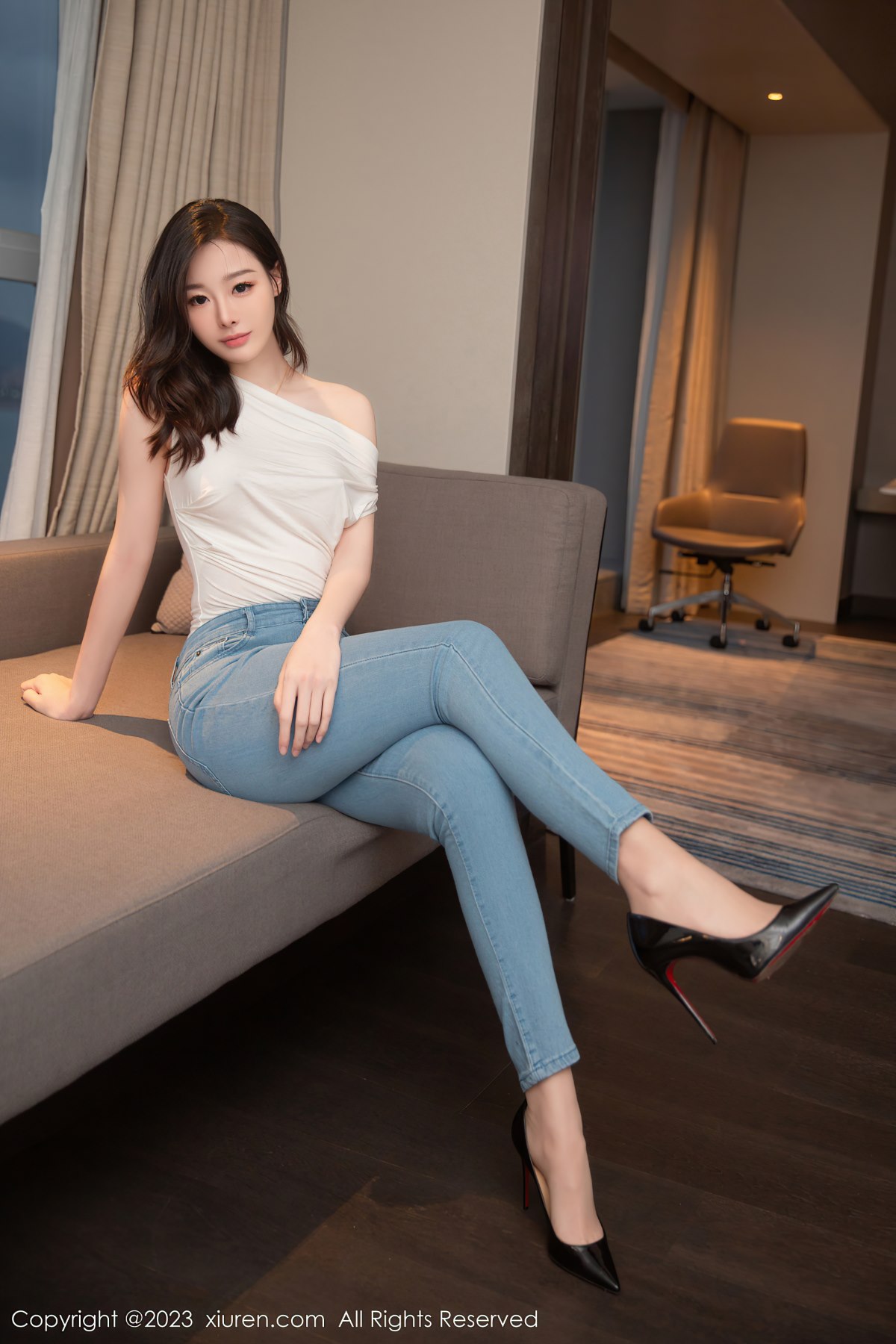 XiuRen秀人网 No 6250 Shi Xiao Dou Dou 0001 9875697772.jpg