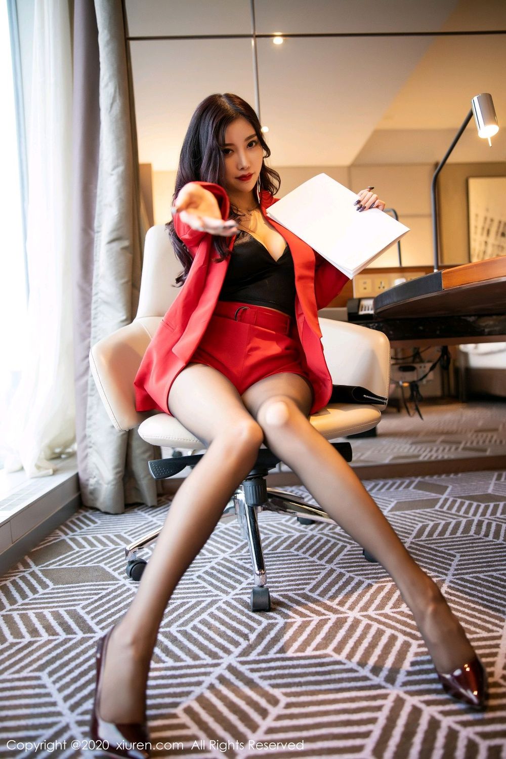 XiuRen Vol.2069 Yang Chen Chen-爱秀网