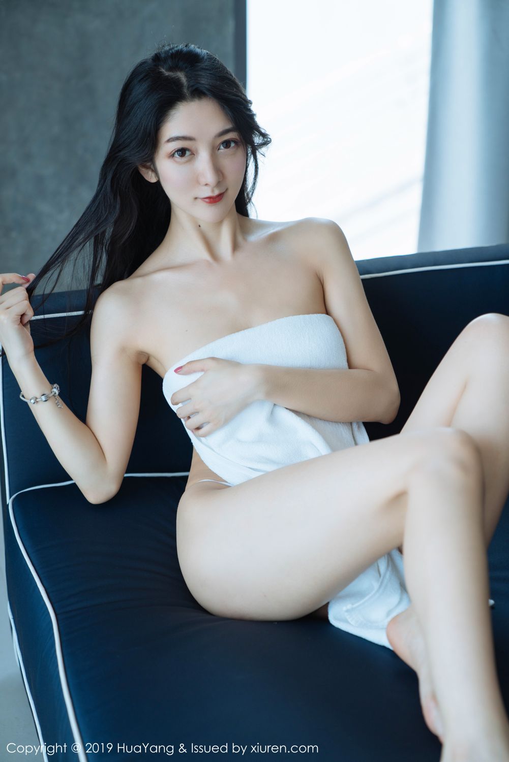 Huayang Vol.108 Di Yi 9
