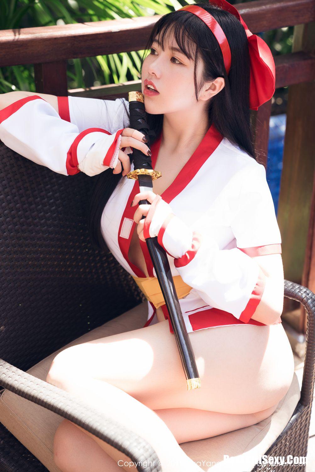 HuaYang Vol.018 Na Lu Selena 4