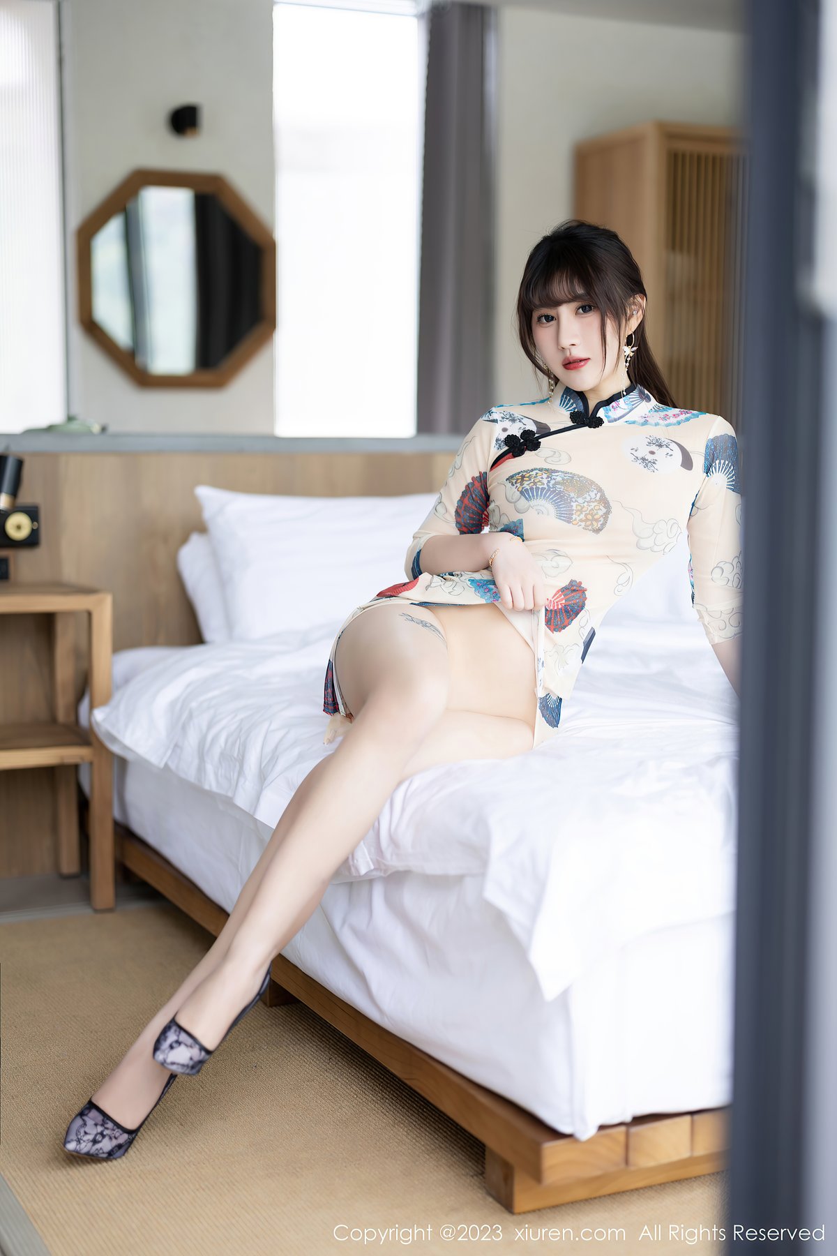 XiuRen秀人网 No 6831 Zhang Xin Xin 0031 6137907305.jpg