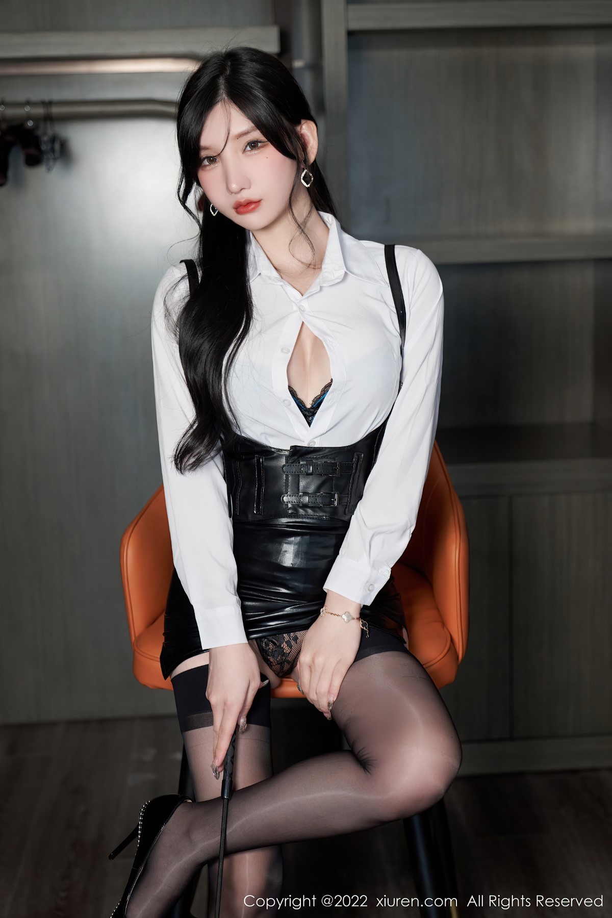 XiuRen秀人网 No 5602 Zhou Yu Xi Sally 0026 8948073172.jpg