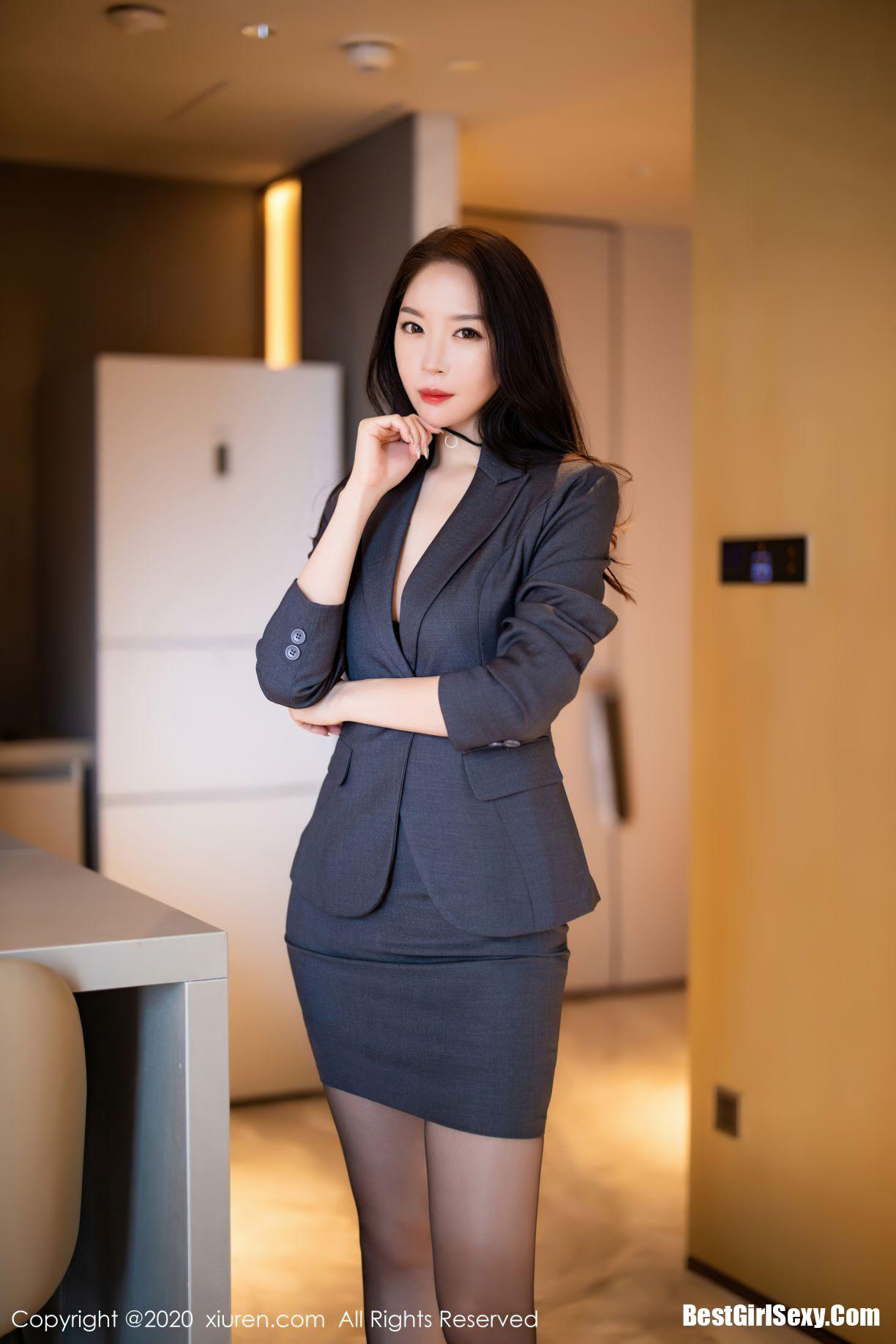 XiuRen秀人网 Vol.2582 Meng Xin Yue
