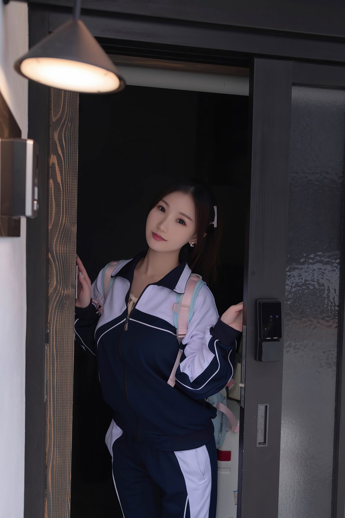 XiuRen秀人网 No 7528 Xing Ya Da XiuRen秀人网 No 7528 杏子Yada 0005 5866476920 1432556811.jpg