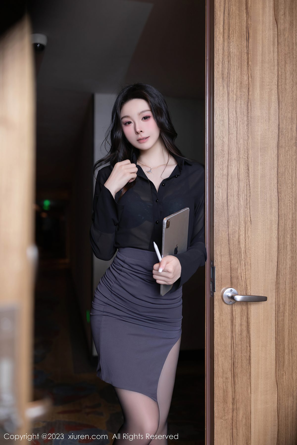 XiuRen秀人网 No 7542 Xiao Dou Dou XiuRen秀人网 No 7542 小逗逗 0001 6389100221 4318051465.jpg