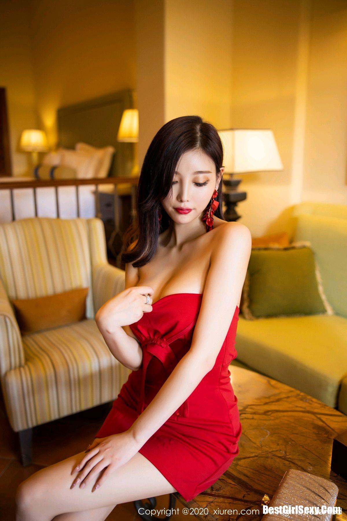 XiuRen Vol.2373 Yang Chen Chen 52