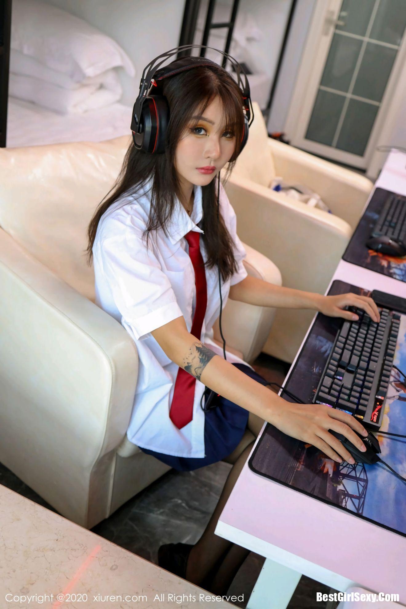 XiuRen秀人网 Vol.2461 Solo Yi Fei